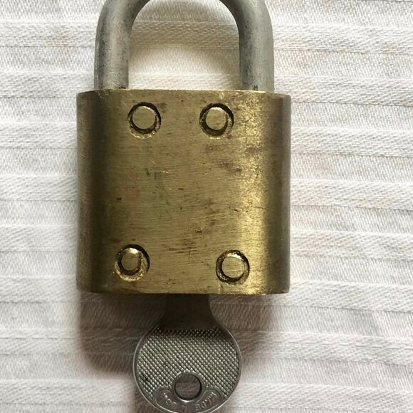 Vintage Rustless Slaymaker Keyed Padlock W/ 1 Key - Picture 2 of 6